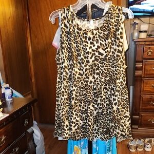 Leopard Print Sleeveless Top